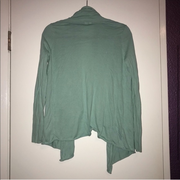 Bundle of two (mint & tiffany) green light weight sweaters - Picture 9 of 12